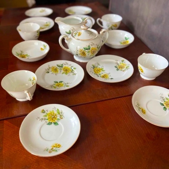 Citadel China serving and tea service Floral Yellow and gold - Picture 3 of 6